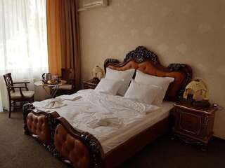 Отель Hotel Elit Palace and SPA Балчик Двухместный номер Делюкс с 1 кроватью (для 2 взрослых и 1 ребенка)-7